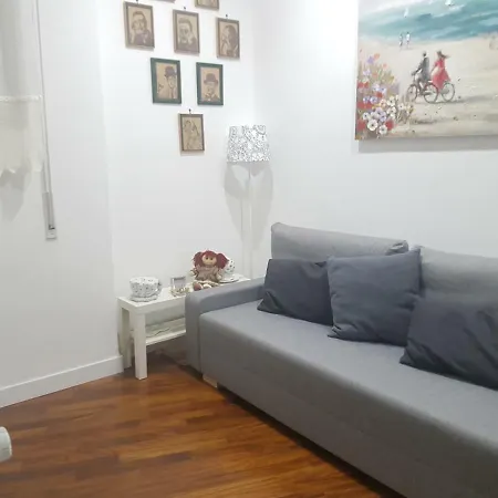 فندق Small Bedroom Vomero's نابولي