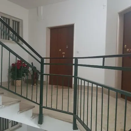 מלון Small Bedroom Vomero's