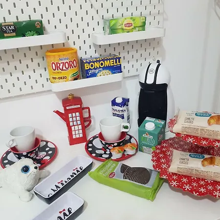 Small Bedroom Vomero's מלון