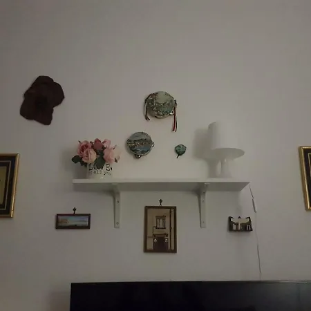 Small Bedroom Vomero's ナポリ